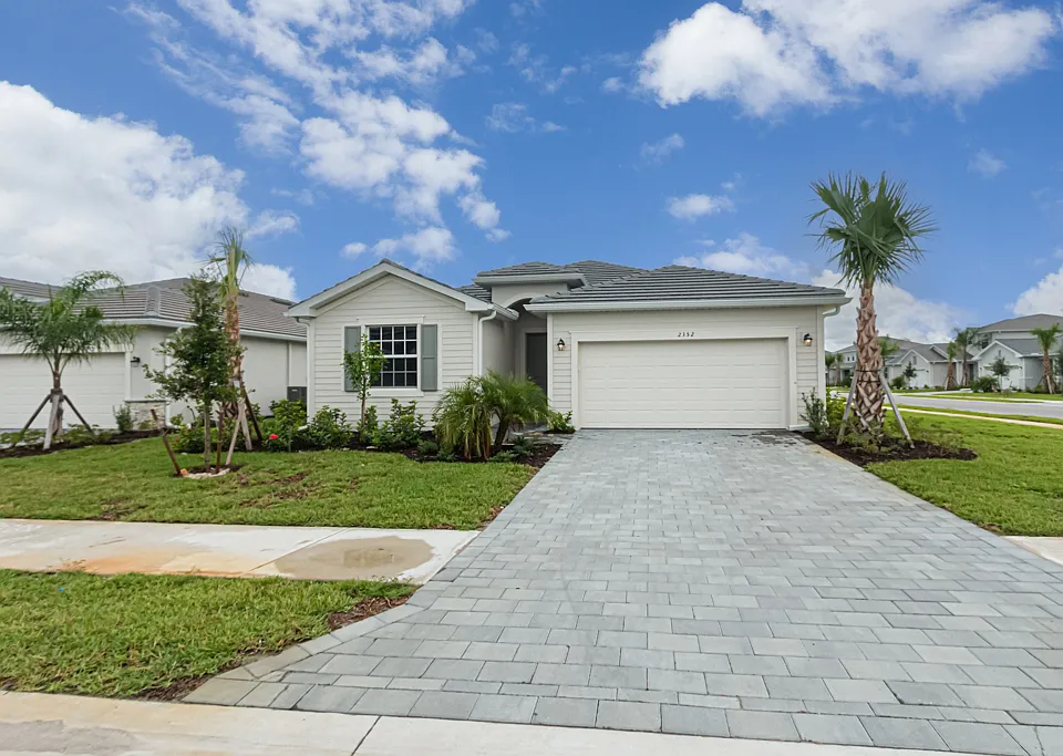 2352 Feather Brook Ln