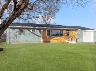 26 Ledge Dr, West Warwick, RI 02893