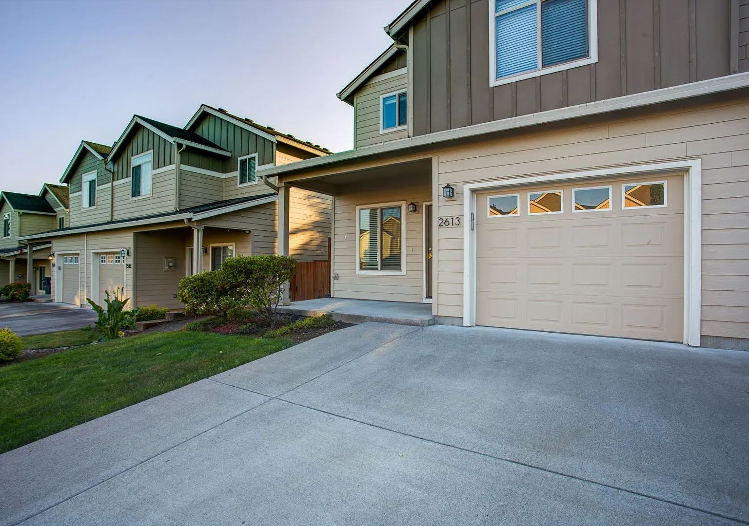Camas Magnolia — Photo 2