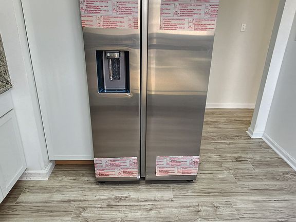 Kitchen - new Samsung side-by-side fridge