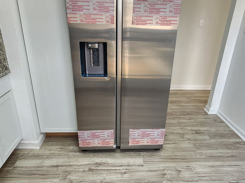 Kitchen - new Samsung side-by-side fridge