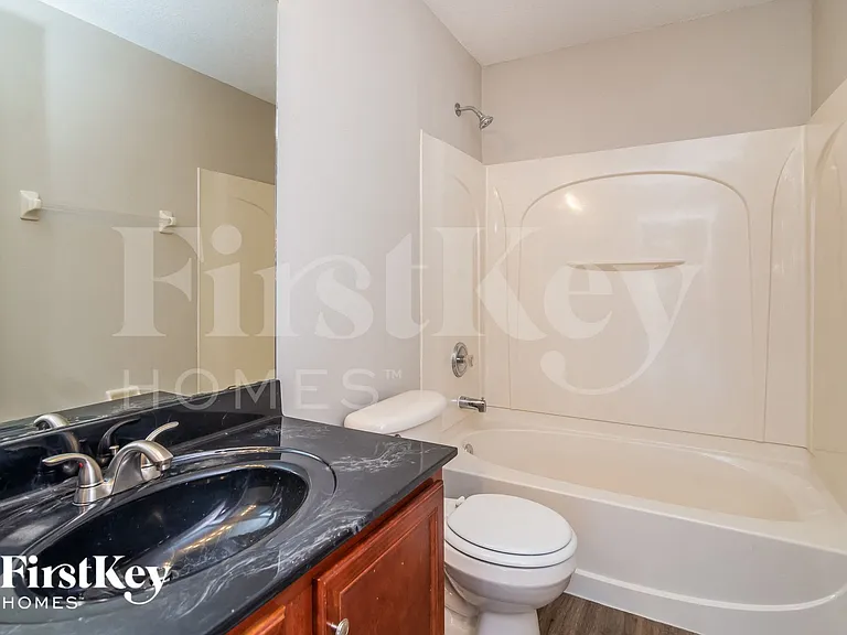 581 Longmill Ln — Photo 14