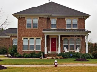 1300 Linden Glen Dr, Matthews, NC 28104