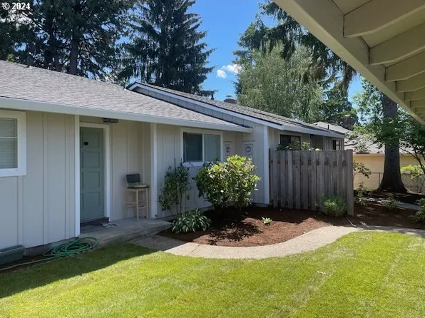 10172 SW Crystal St, Beaverton, OR 97008