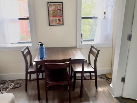 4th image of 364 Bainbridge St APT 4