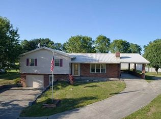 710 W Railroad St, Stanton, KY 40380
