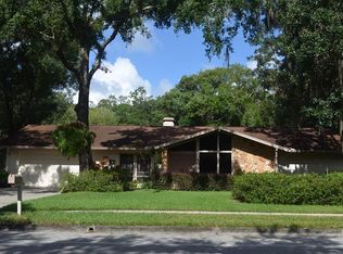 1314 N Riverhills Dr, Temple Terrace, FL 33617