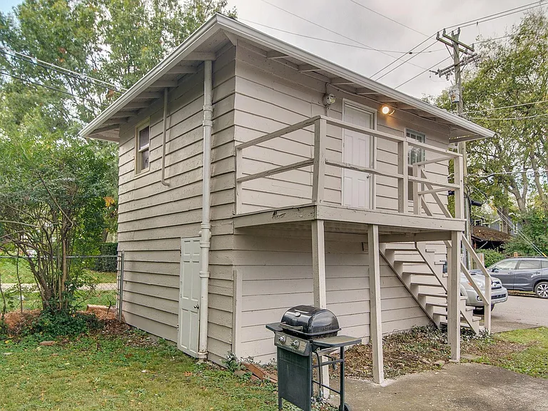 2237 Blair Blvd #B — Photo 12