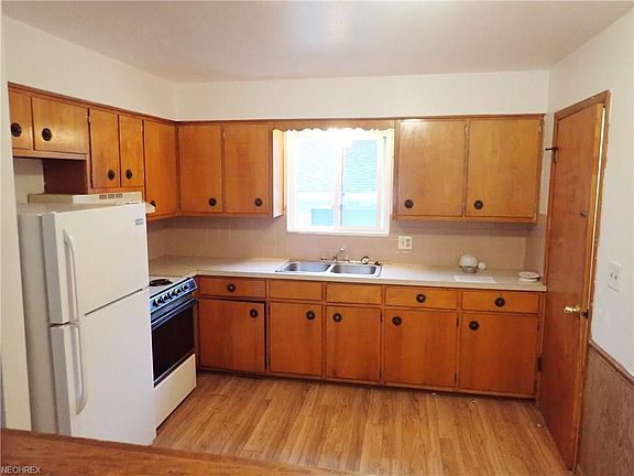 4th image of 629 & 631 Fulmer Ave