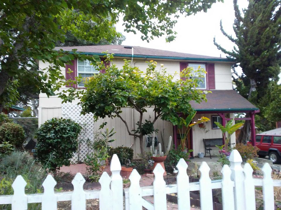 1st image of 26210 Parkside Dr