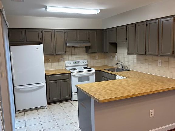 4th image of 14917 London Ln