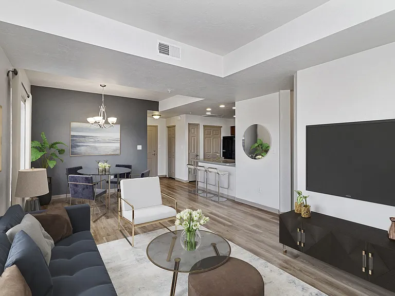 Peppermill Lofts — Photo 2