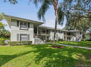 1501 Sabal Rdg #B, Palm Beach Gardens, FL 33418