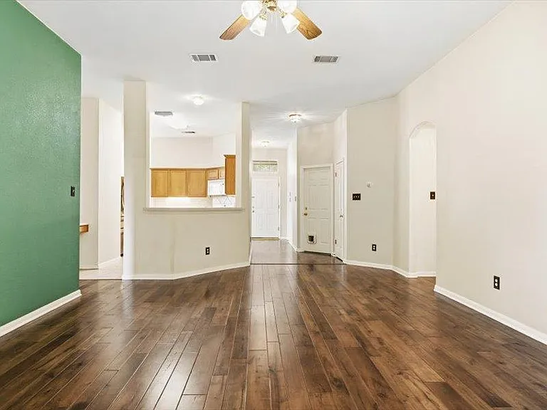1500 Ashberry Trl — Photo 16