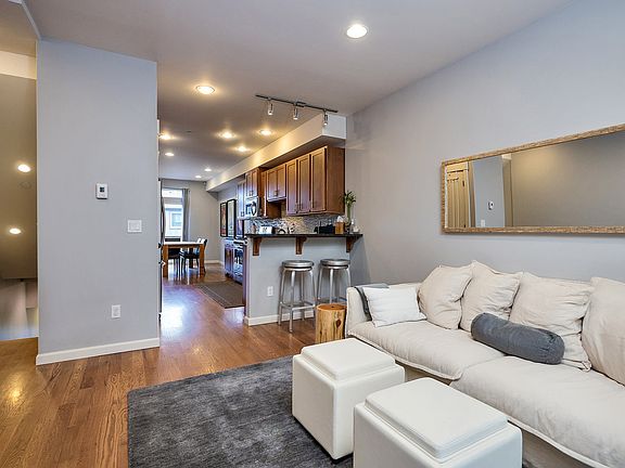 4th image of 17822 NE 95th Ct