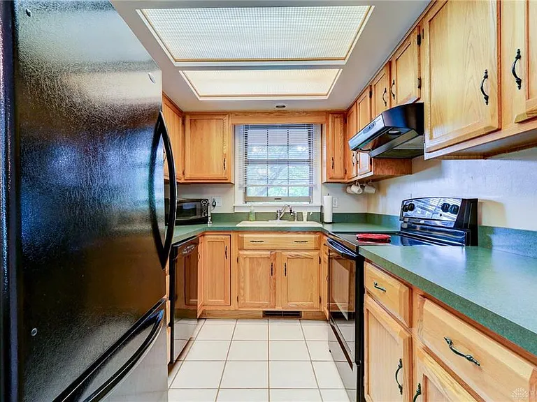 3142 Kerry Dr — Photo 7