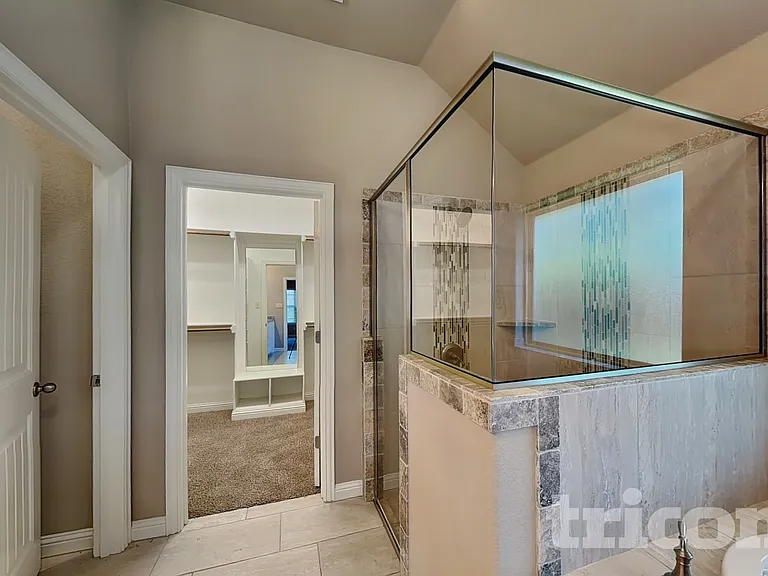 4406 Logan Cir — Photo 9