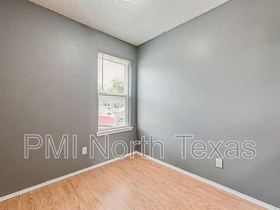 5th image of 5109 Herrick Ct APT C