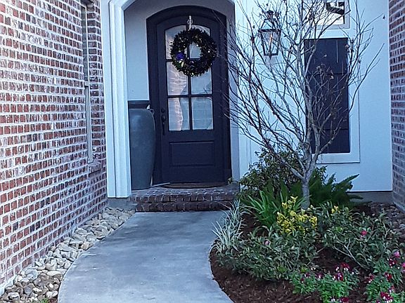 3rd image of 208 Ardenwood Dr