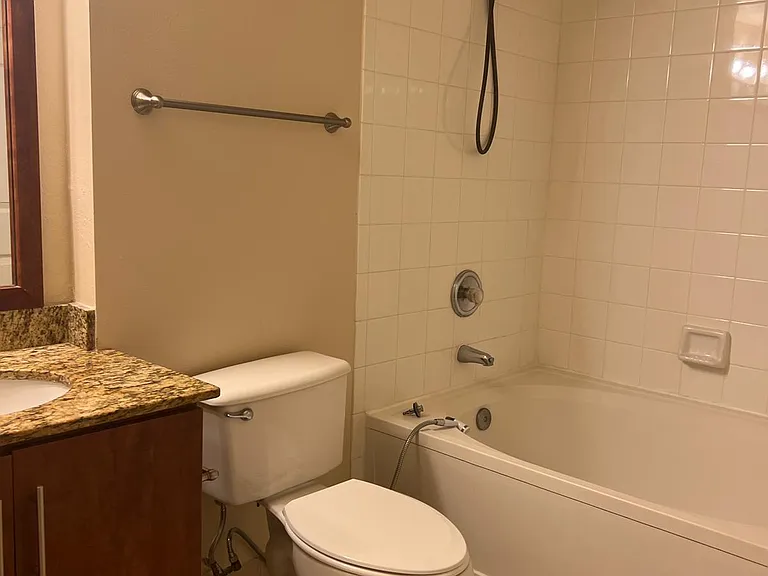 231 SW 116th Ave #1 — Photo 13