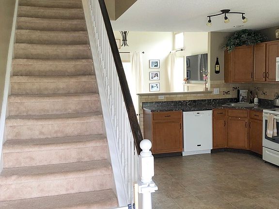 2nd image of 19C Pointe West Dr #C