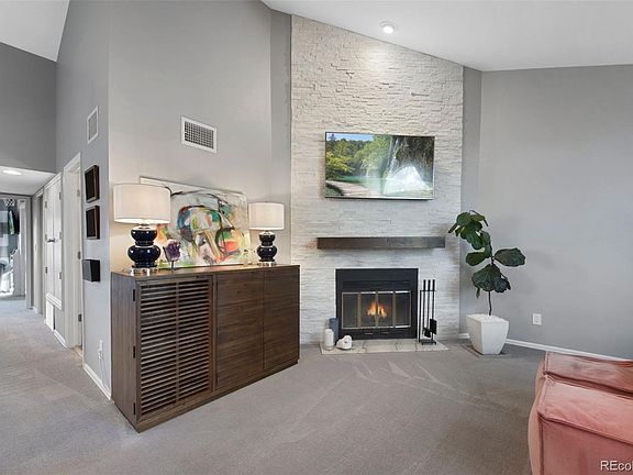 4th image of 221 S Garfield Street #208