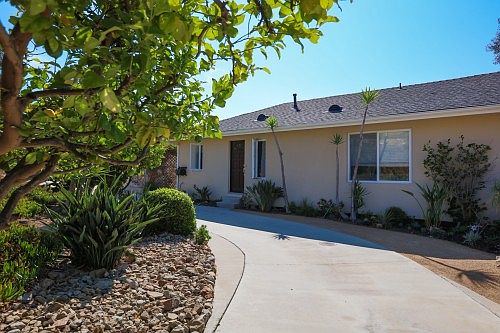 3rd image of 20740 Las Flores Mesa Dr