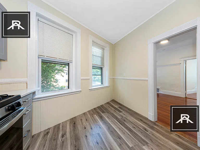 48 Brackett St #2 — Photo 25