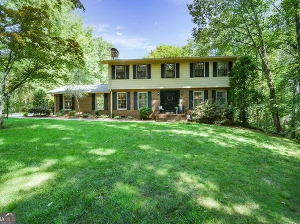 6235 Cornelia Dr, Douglasville, GA 30134