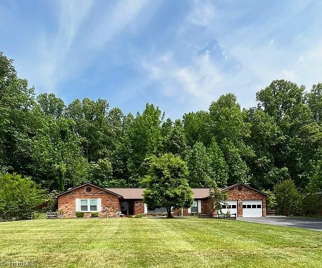 1st image of 1055 Whispering Pines Dr