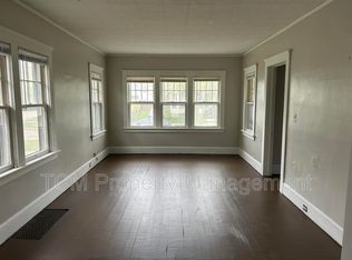 614 Steward Ave, Jackson, MI 49202