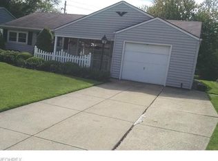 1294 Ranchland Dr, Mayfield Heights, OH 44124