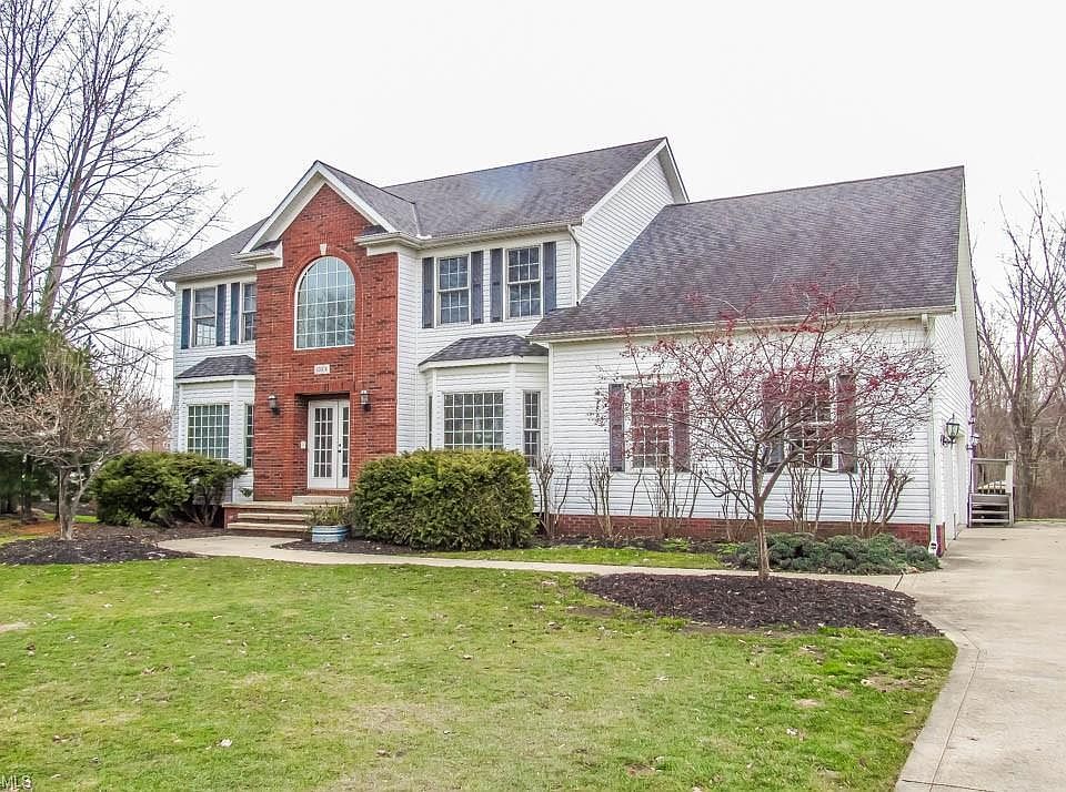 1st image of 10076 Brookfield Dr