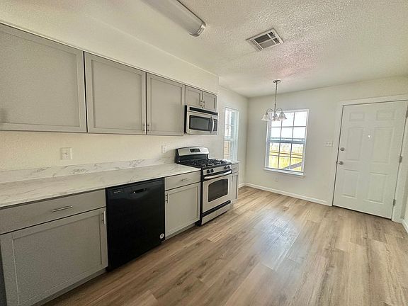 5th image of 7405 Tumbleweed Dr #A