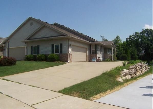 1st image of 2707 Sandra Ln