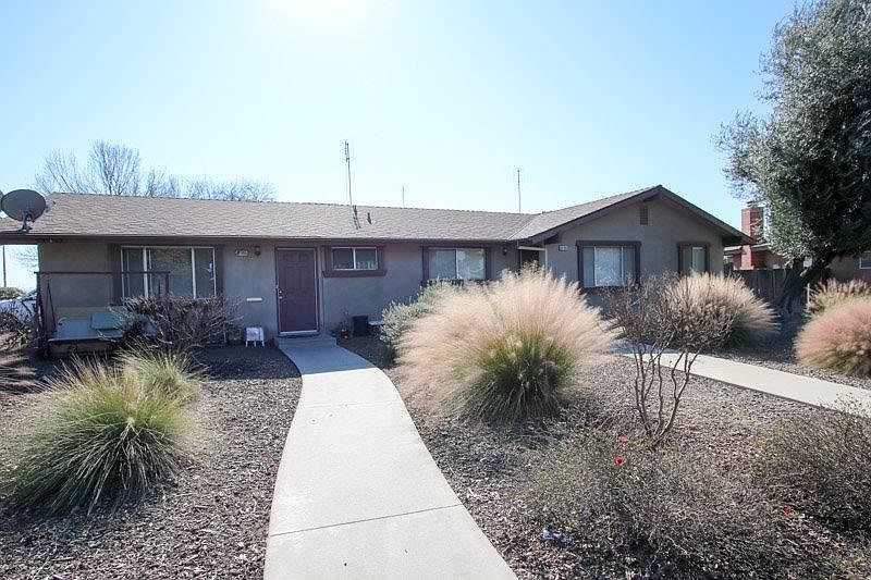 2nd image of 355 E Curtis Ave