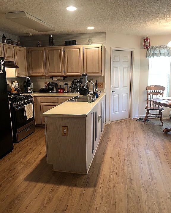 1st image of 8009 Eastwood Ln