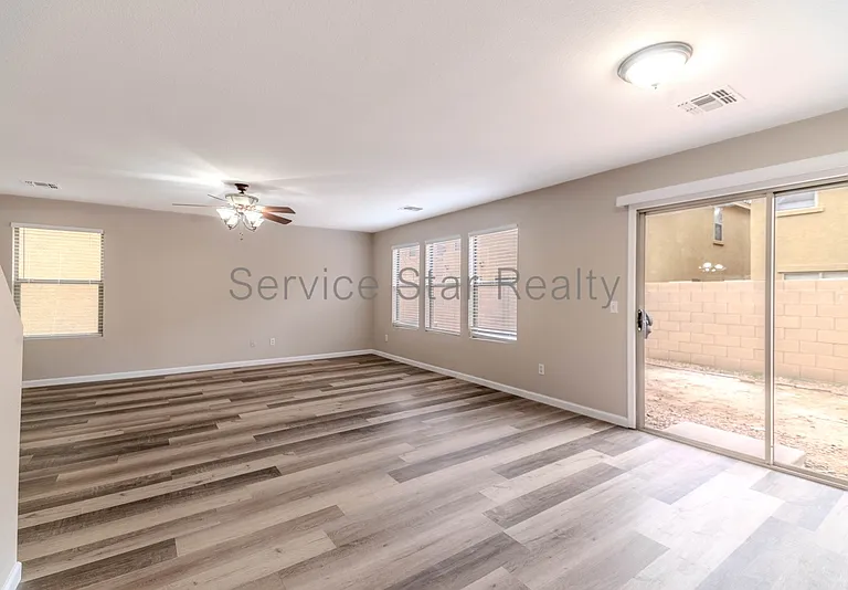 9425 W Wilshire Ave — Photo 6