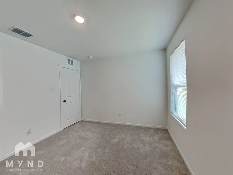 1267 Hackberry Trl — Photo 15