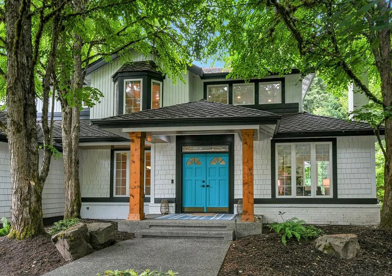 4Bd/2.25Ba Woodinville Home — Photo 2
