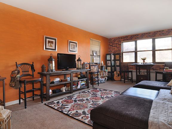 3rd image of 154 Martling Ave APT G1