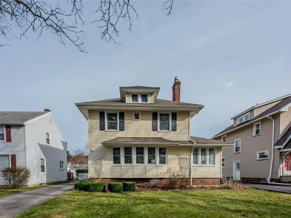 72 Irvington Rd, Rochester, NY 14620