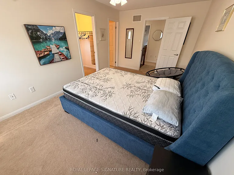 211 Chilcott Cres #MAIN 2ND FLOOR — Photo 15