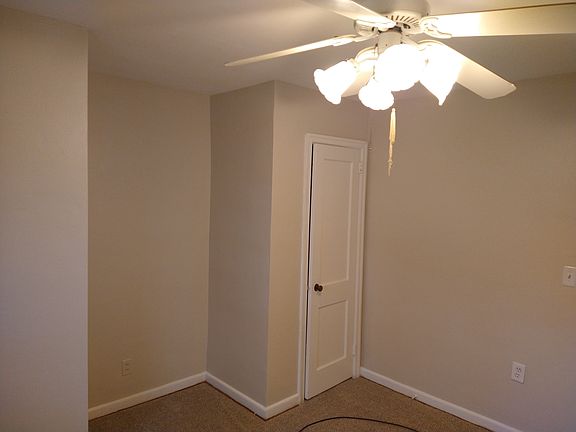5th image of 853 Wolcott Ave