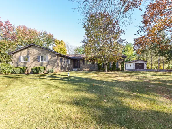 8127 Stoneham Dr, Ypsilanti, MI 48197