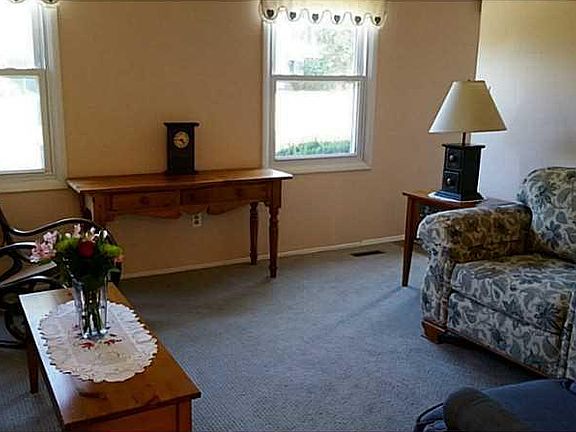 4th image of 5854 Dashwood Dr