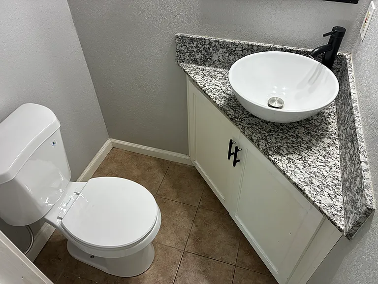 1715 W North Bear Creek Dr #A — Photo 8