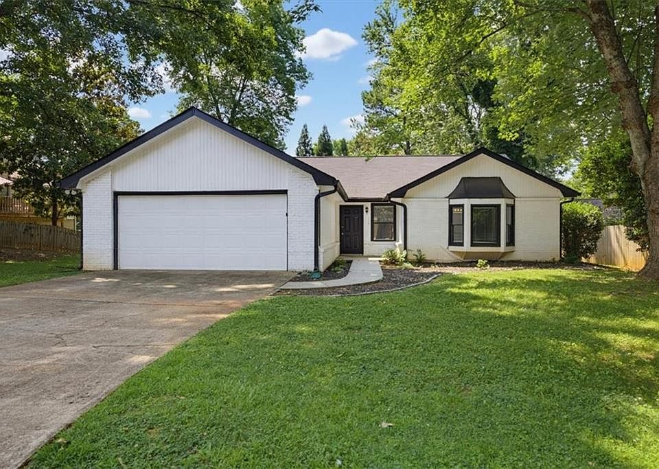1st image of 120 Softwood Cir