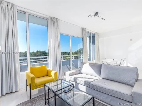 3250 Grand Ave, Miami, FL