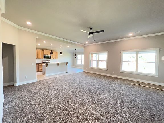 4th image of 2304 N Kathryn Ln